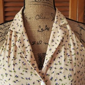 NWOT Beautiful yellow summer dress w purple delicate flowers. Size 12 Moda